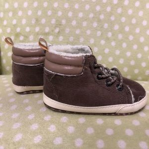 Carters baby booties